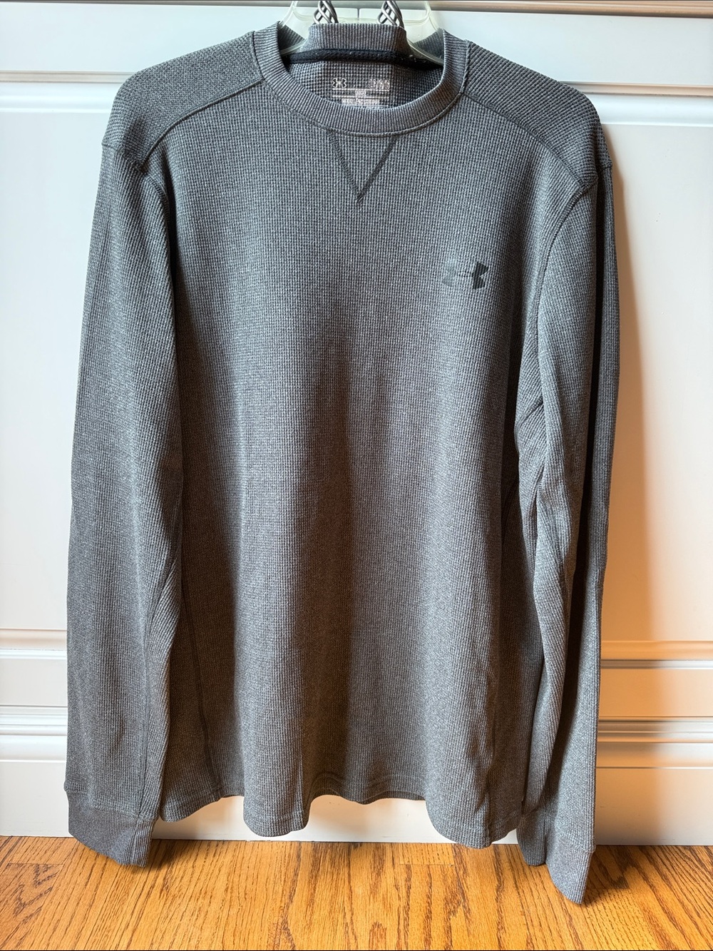 Under Armour Men’s Gray Thermal Crew Long-Sleeve Shirt